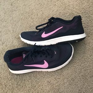 Nike Running Shoes Size 8.5
